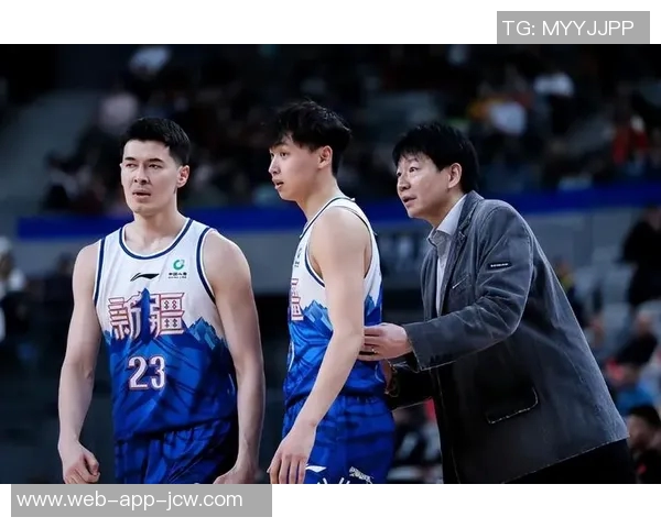 CBA总决赛看点(2):布泽尔PK布拉切谁将占据上风 CBA总决赛看点(2):布泽尔PK布拉切谁将占据上风