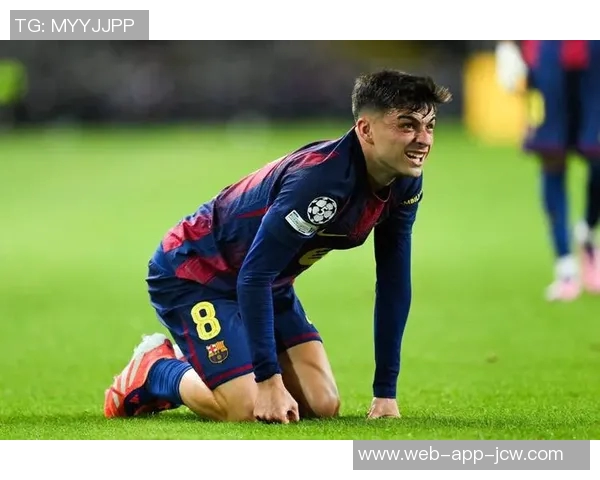 世体:拉菲尼亚和霍安将在对阵毕包时复出,佩德里也有望回归 世体:拉菲尼亚和霍安将在对阵毕包时复出,佩德里也有望回归