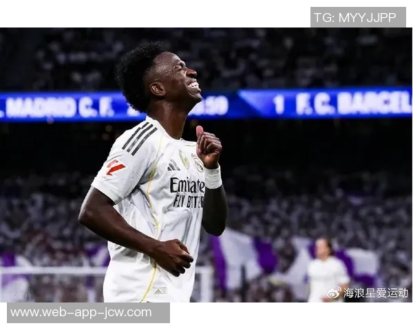 因与阿隆索关系紧张,维尼修斯上月底告知老佛爷不想续约 因与阿隆索关系紧张,维尼修斯上月底告知老佛爷不想续约