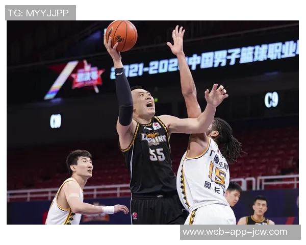 郭少领衔、四大后卫集体出战，他们个个身怀绝技——新时代篮球的巅峰组合